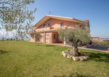 Casa all\'aperto - Villa VIA CONCEZIONE
 
12, Castel Frentano - foto 5
