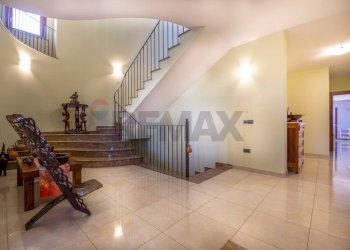 Scale - Villa VIA CONCEZIONE
 
12, Castel Frentano - foto 18