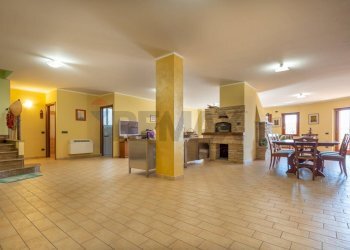 Sala da pranzo - Villa VIA CONCEZIONE
 
12, Castel Frentano - foto 22