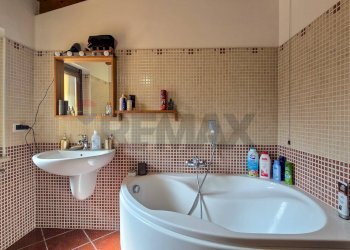 Bagno - Semi-detached Villa Via Massera
 
52/c, Spoltore - photo 39