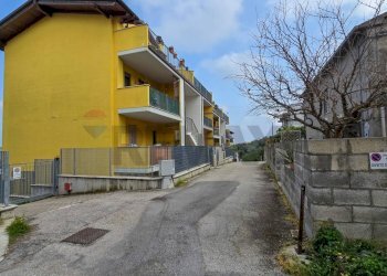 Edificio all\'aperto - Semi-detached Villa Via Massera
 
52/c, Spoltore - photo 47
