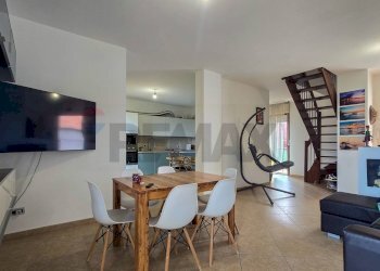 Sala da pranzo - Semi-detached Villa Via Massera
 
52/c, Spoltore - photo 1