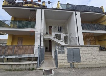 Edificio all\'aperto - Villa Bifamiliare via Massera
 
52, Spoltore - foto 2