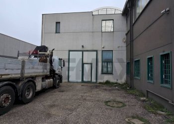 Casa all\'aperto - Capannone Via dell'economia, Occhiobello - foto 3