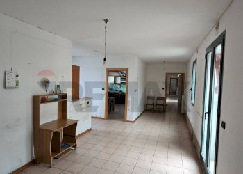 Hall / corridoio - Capannone Via dell'economia, Occhiobello - foto 40