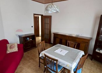 Sala da pranzo - Quadrilocale Via Vittoria
 
9, Tresignana - foto 3