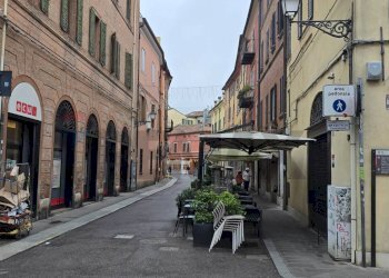 Edificio all\'aperto - Bar Tavola Calda - Fredda Ferrara - foto 5
