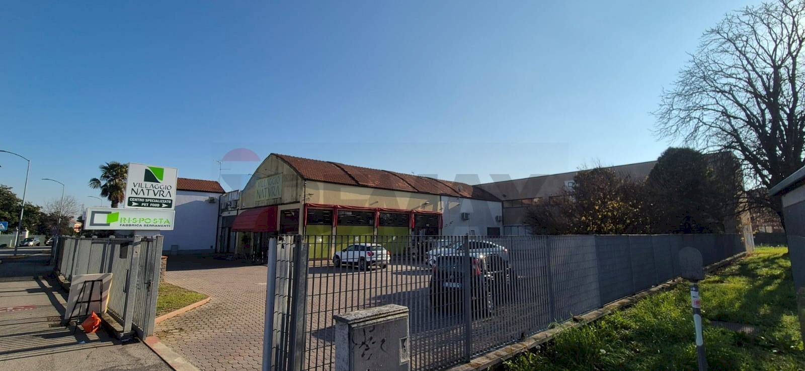 Edificio all\'aperto - Capannone Via Modena
 
267, Ferrara - foto 2