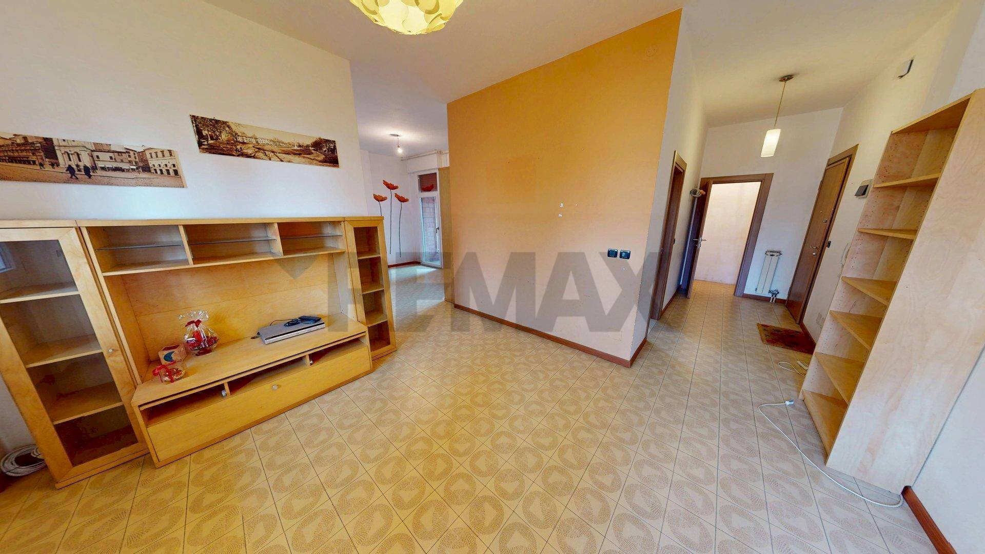 Hall / corridoio - Appartamento Via Germoglio
 
82, Ferrara - foto 3