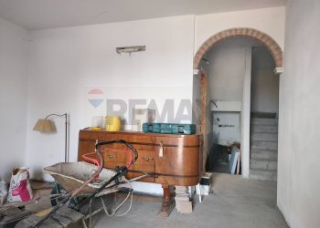 Sala da pranzo - Villa a Schiera via caduti di cefalonia
 
11, Copparo - foto 9