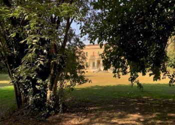 Giardino - Villa Viale adriatico
 
2, Ferrara - foto 7