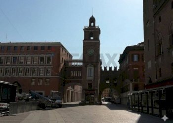 Edificio all\'aperto - Negozio Ferrara - foto 7