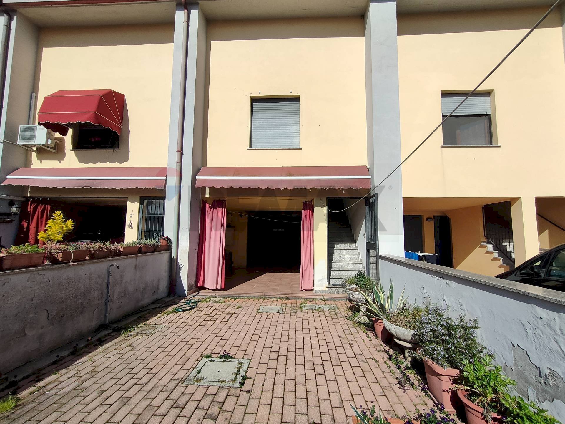 Casa all\'aperto - Villa a Schiera reggio pasquali
 
19, Tresignana - foto 1