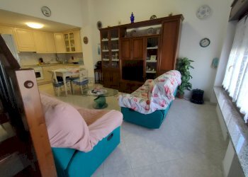 Soggiorno - Villa a Schiera reggio pasquali
 
19, Tresignana - foto 7