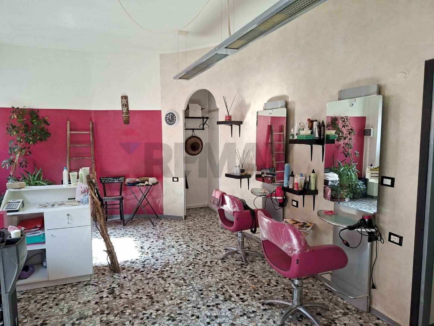 Camera / camera da letto - Commercial Premises Via Buzzati
 
36, Belluno - photo 1