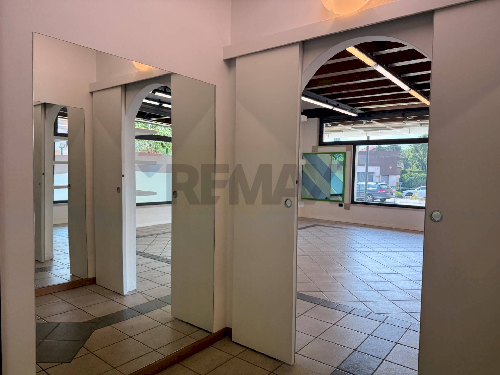 Stanza vuota - Commercial Premises Belluno - photo 3