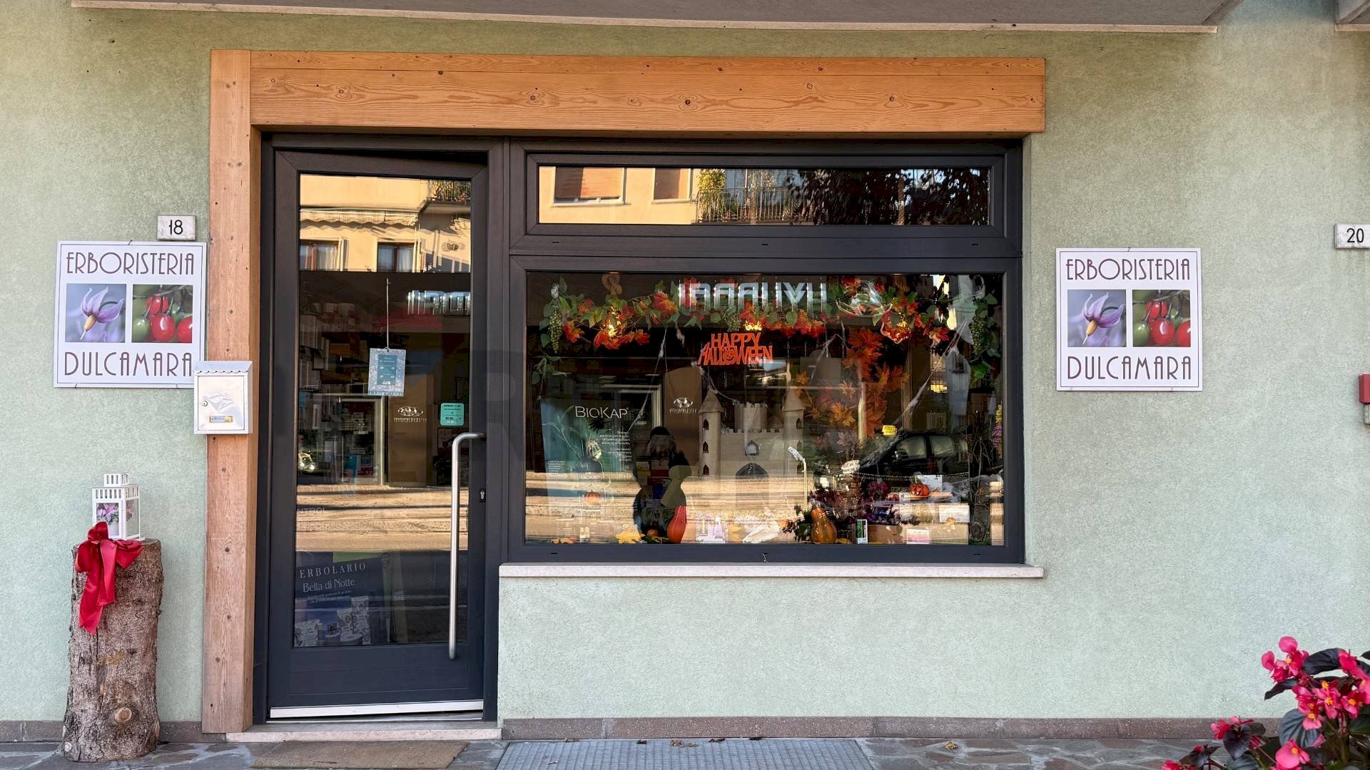 Edificio all\'aperto - Locale Commerciale Viale Dolomiti
 
18, Ponte nelle Alpi - foto 2