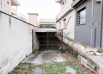 Terrazza - Negozio Via Marconi
 
19, Porto Recanati - foto 6