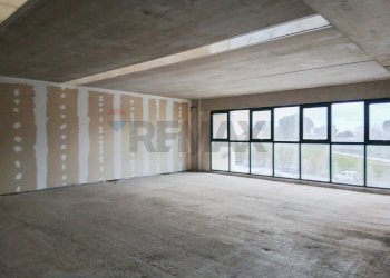 Stanza vuota - Capannone Via Barca
 
48, Loreto - foto 4