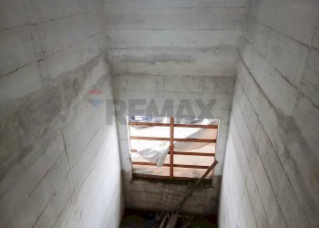 Scale - Capannone Via Barca
 
48, Loreto - foto 5