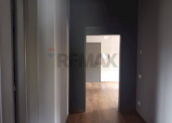 Hall / corridoio - Trilocale Bologna
 
20, Monte San Vito - foto 13