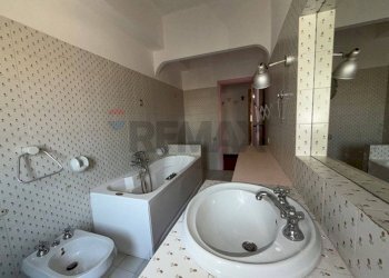 Bagno - Four-room apartment Falconara Marittima - photo 10