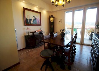 Sala da pranzo - Four-room apartment VIA PETOS
 
48, Ponteranica - photo 9