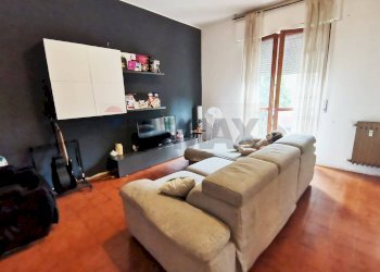 Soggiorno - Three-room apartment Via Vittorio Veneto
 
1445, Presezzo - photo 3