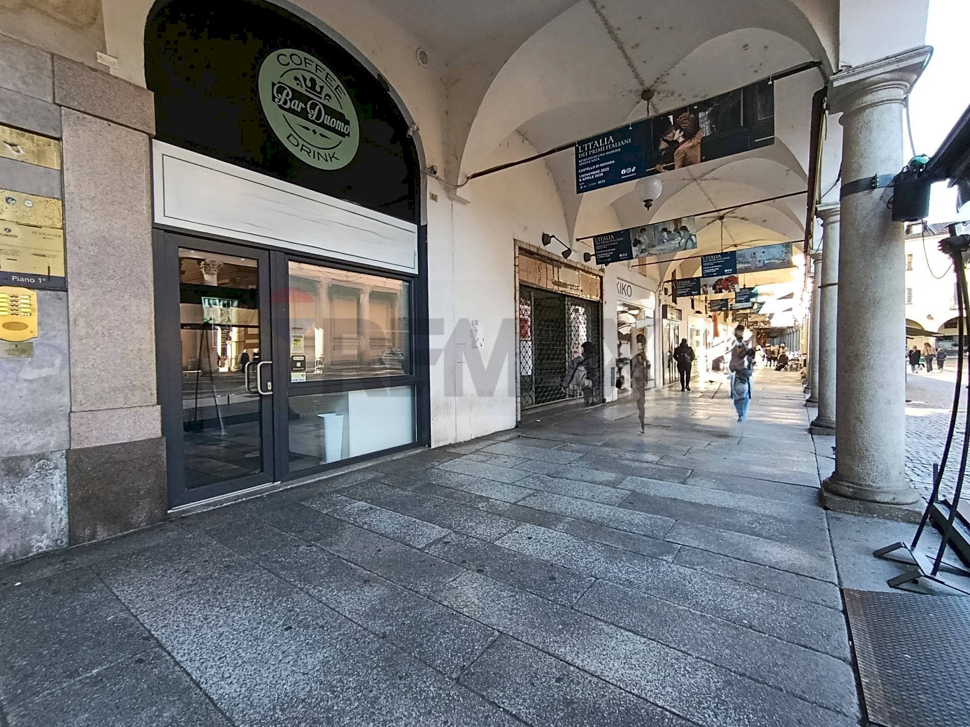 Edificio all\'aperto - Locale Commerciale VIA FRATELLI ROSSELLI
 
20/D, Novara - foto 1