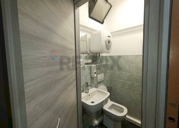 Bagno - Commercial Premises VIA FRATELLI ROSSELLI
 
20/D, Novara - photo 11