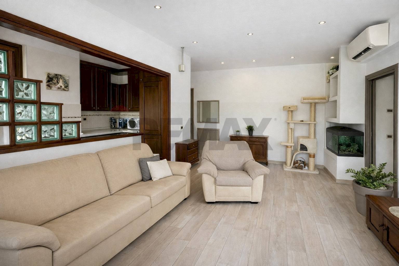 Soggiorno - Trilocale VIALE BARACCA
 
40, Arona - foto 3