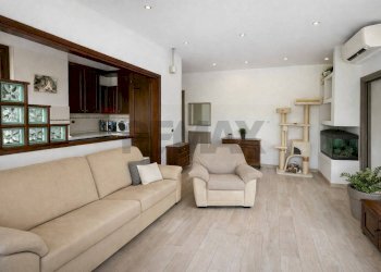 Soggiorno - Trilocale VIALE BARACCA
 
40, Arona - foto 3