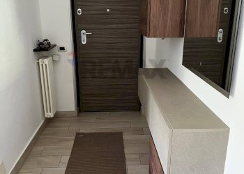 Hall / corridoio - Trilocale VIALE BARACCA
 
40, Arona - foto 12