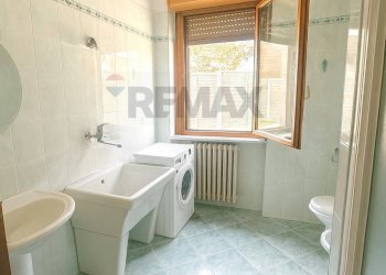 Bagno - Semi-detached house via torino
 
17, Caltignaga - photo 13