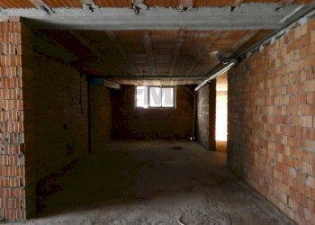 Parcheggio - Villa via fermi
 
59, Cava Manara - photo 30