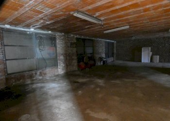 Parcheggio - Villa via fermi
 
59, Cava Manara - photo 32