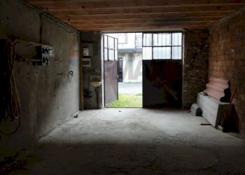 Parcheggio - Villa via fermi
 
59, Cava Manara - photo 37