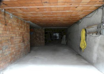 Parcheggio - Villa via fermi
 
59, Cava Manara - photo 39