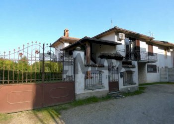 Casa all\'aperto - Villa via fermi
 
15b, Cava Manara - foto 1