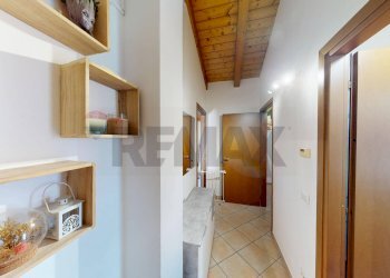 Hall / corridoio - Trilocale Via Mario Luponi
 
6, Zerbolò - foto 20