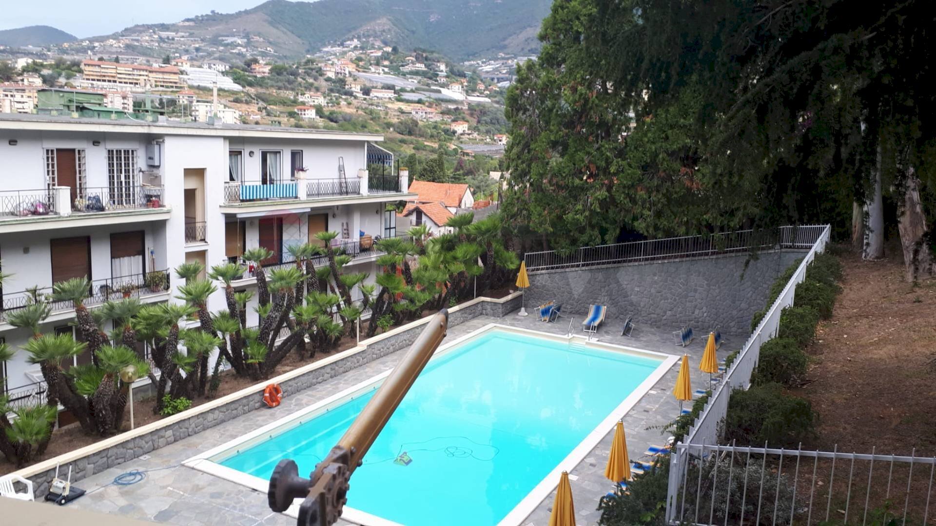 Piscina - One-room apartment corso degli inglesi
470, Sanremo - photo 2