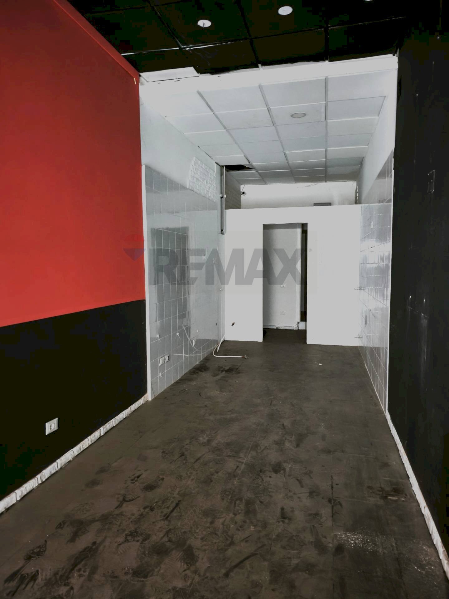 Parcheggio - Shop Beccaria, Pavia - photo 2