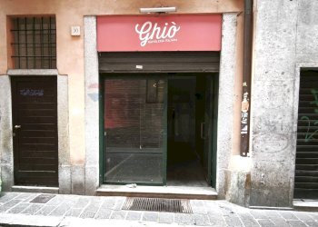 Edificio all\'aperto - Shop Beccaria, Pavia - photo 1