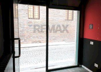 Stanza vuota - Shop Beccaria, Pavia - photo 11