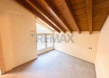 Stanza vuota - Four-room apartment Pavia - photo 7