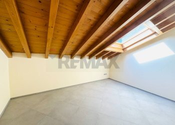 Stanza vuota - Four-room apartment Pavia - photo 8