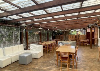 Terrazza - Attività Commerciale Via Dell'Industria, San Genesio ed Uniti - foto 4