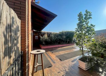 Terrazza - Attività Commerciale Via Dell'Industria, San Genesio ed Uniti - foto 5