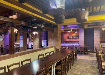 Sala da pranzo - Attività Commerciale Via Dell'Industria, San Genesio ed Uniti - foto 11