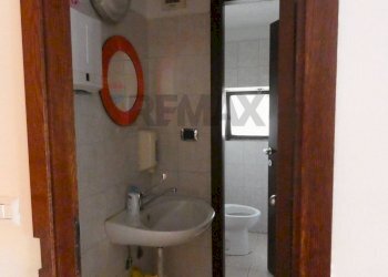 BAGNO - Commercial Activity PIAZZALE NEGRELLI
 
4, Milano - photo 3